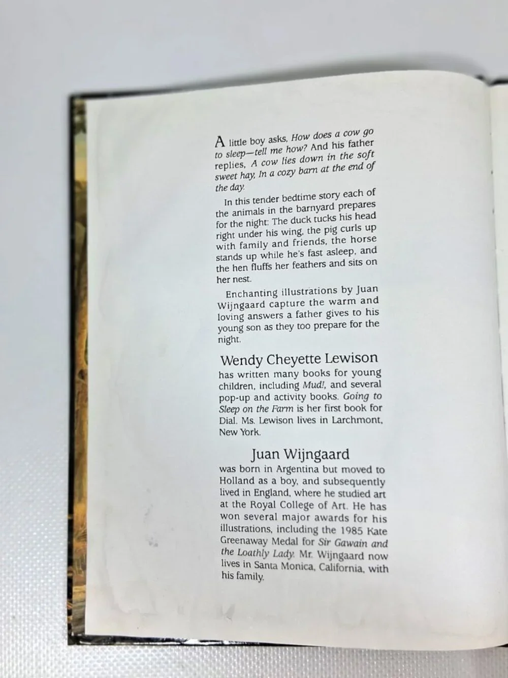 Going To Sleep On The Farm by Wendy Cheyette Lewison, Children's Book